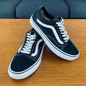 Vans Old Skool Sneakers Men’s Sz 7 Women’s Sz 8.5